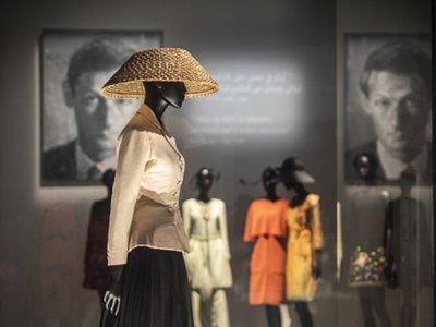 A gallery view with Christian Dior's 1947 Bar suit on show at the exhibition in M7.