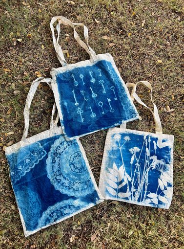 Making Cyanotypes with Nadia Dada Bag